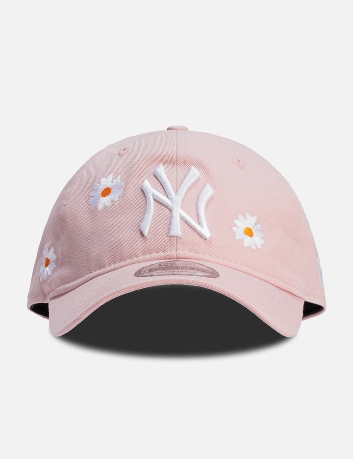 New York Yankees Daisy 9TWENTY Cap Placeholder Image