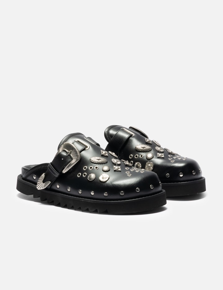 Toga Virilis Eyelet Metal Sabot