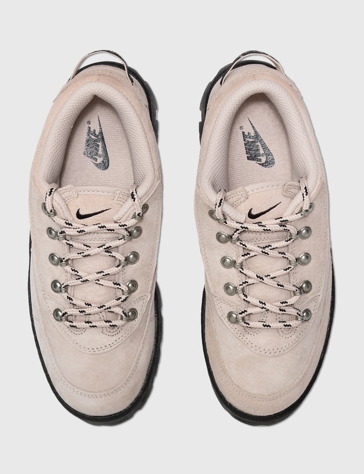 Nike Lahar Low Placeholder Image