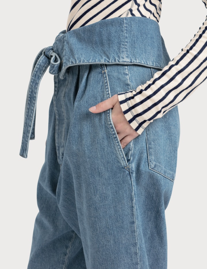 Belted Pleated Oversize Jeans Placeholder Image