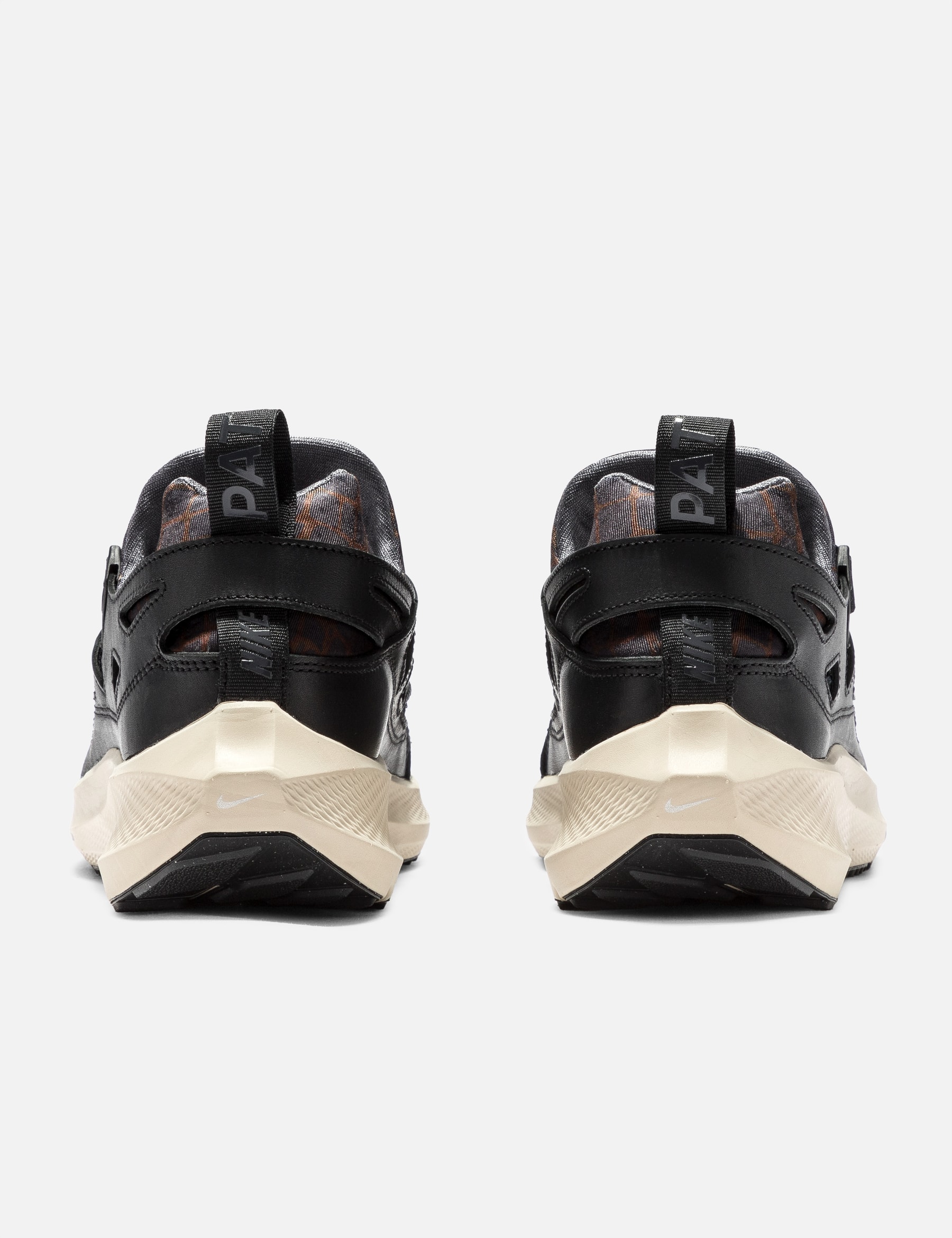 X Patta Air Huarache 20Y24 view 18