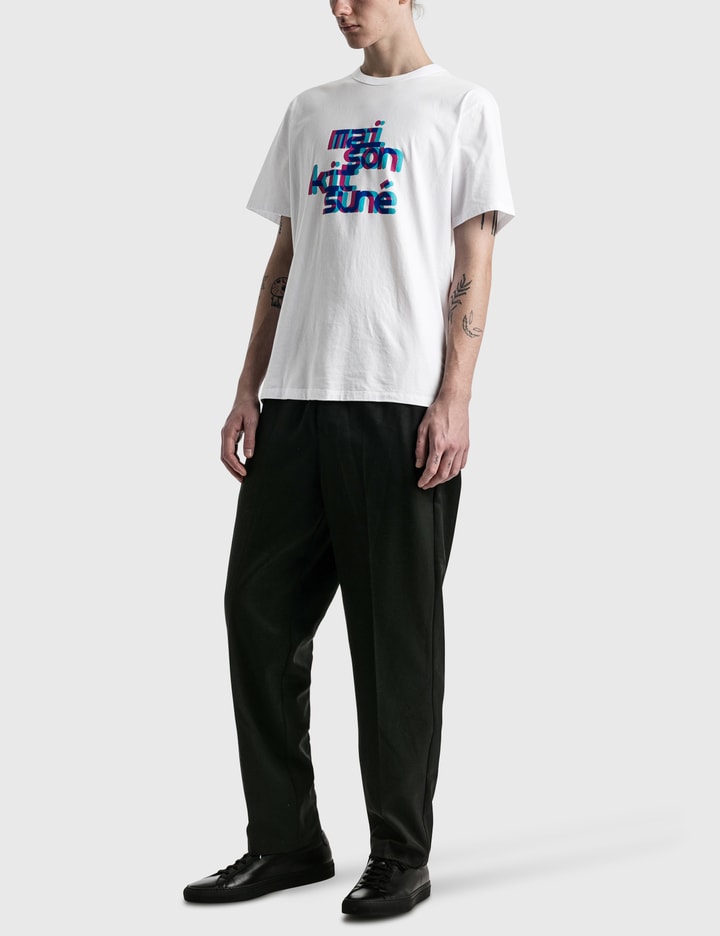 ネオン オフセット タイポ クラシック Tシャツ Placeholder Image