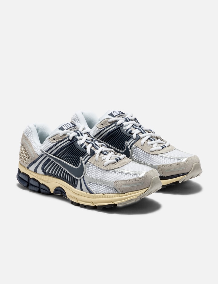 NIKE ZOOM VOMERO 5 Placeholder Image