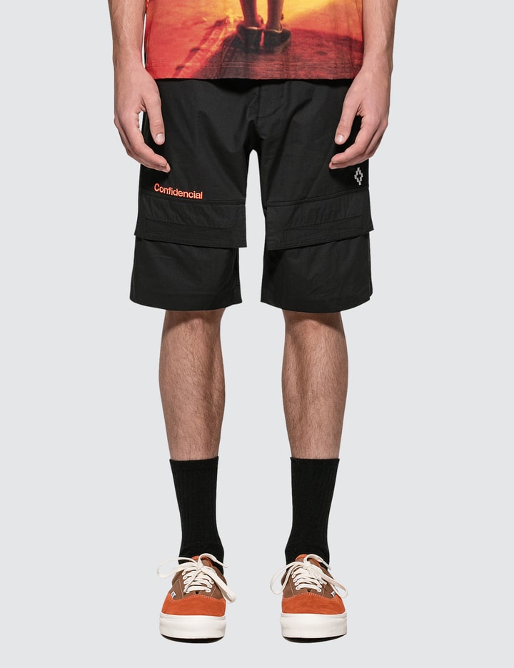 Confidencial Shorts Placeholder Image
