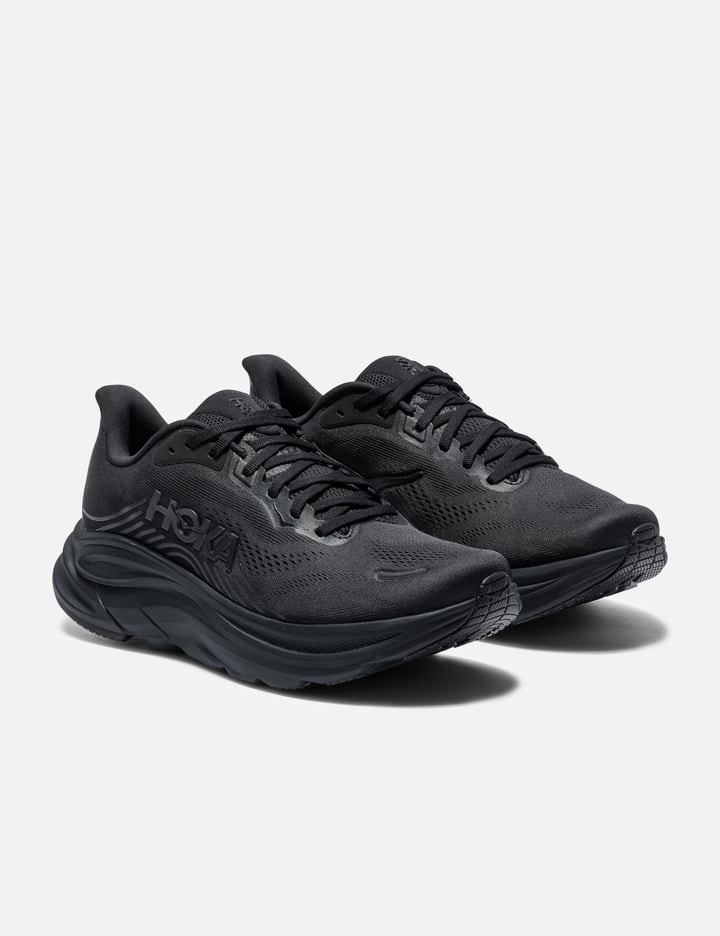 HOKA Clifton 11