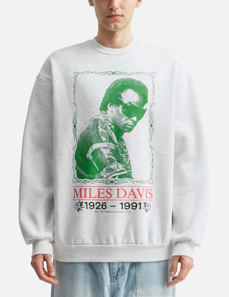 X Miles Davis Thanks Crewneck view 10