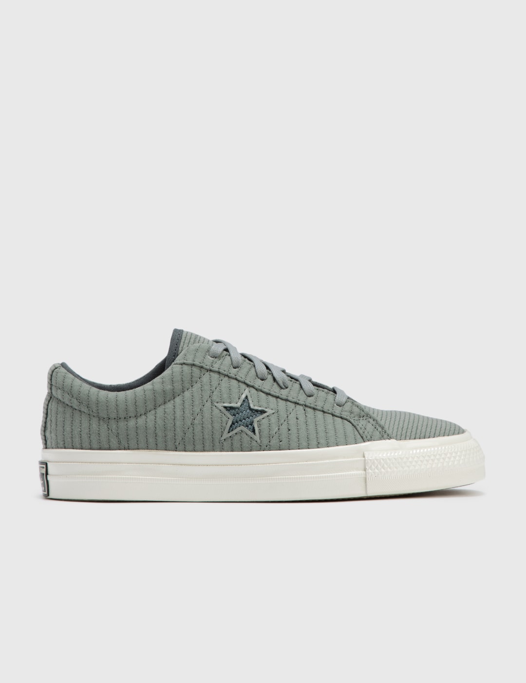 Antagonismo Condición previa Imbécil Converse - One Star | HBX - Globally Curated Fashion and Lifestyle by  Hypebeast