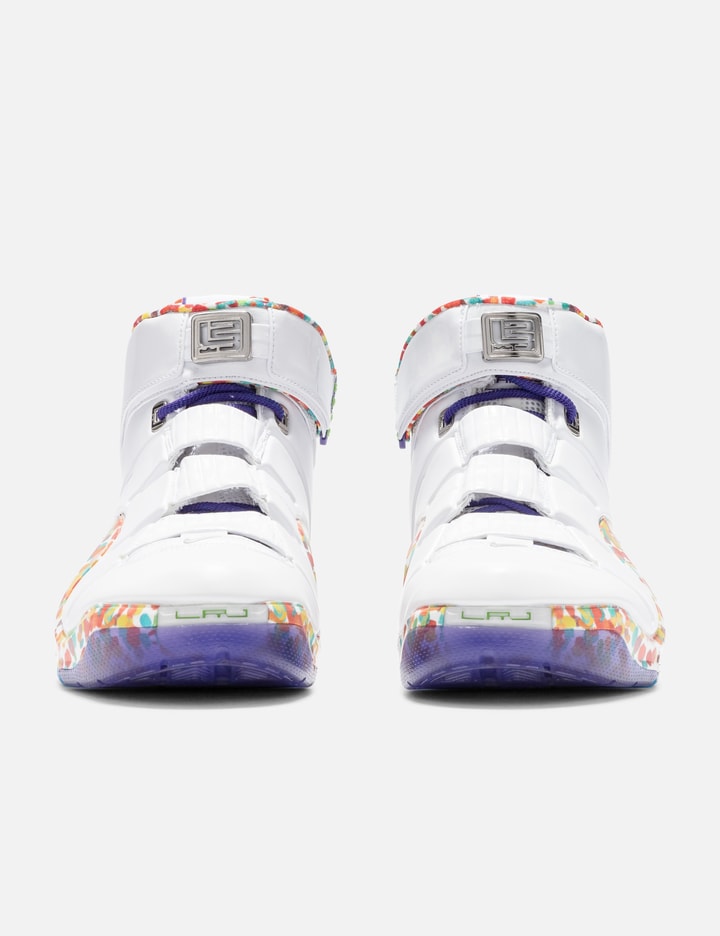 Nike LeBron 4 Fruity PEBBLES™ Placeholder Image