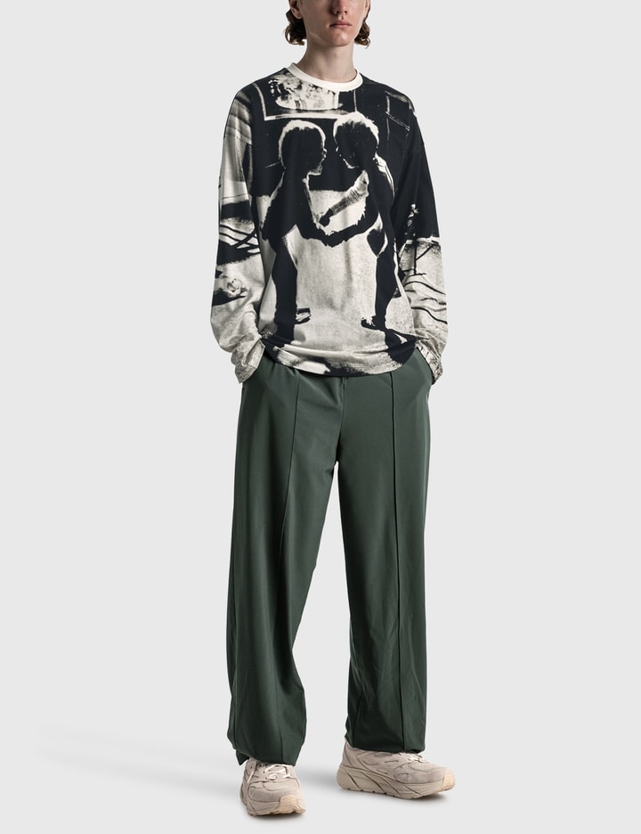 グラフィック ロングスリーブ Tシャツ Placeholder Image