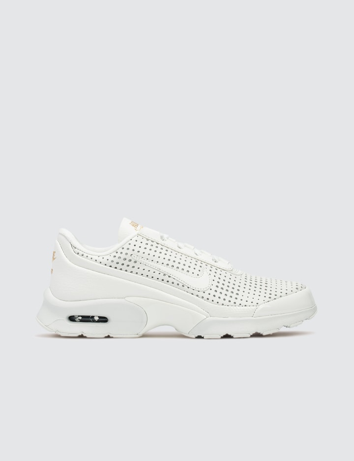 W Air Max Jewell SE PRM Placeholder Image