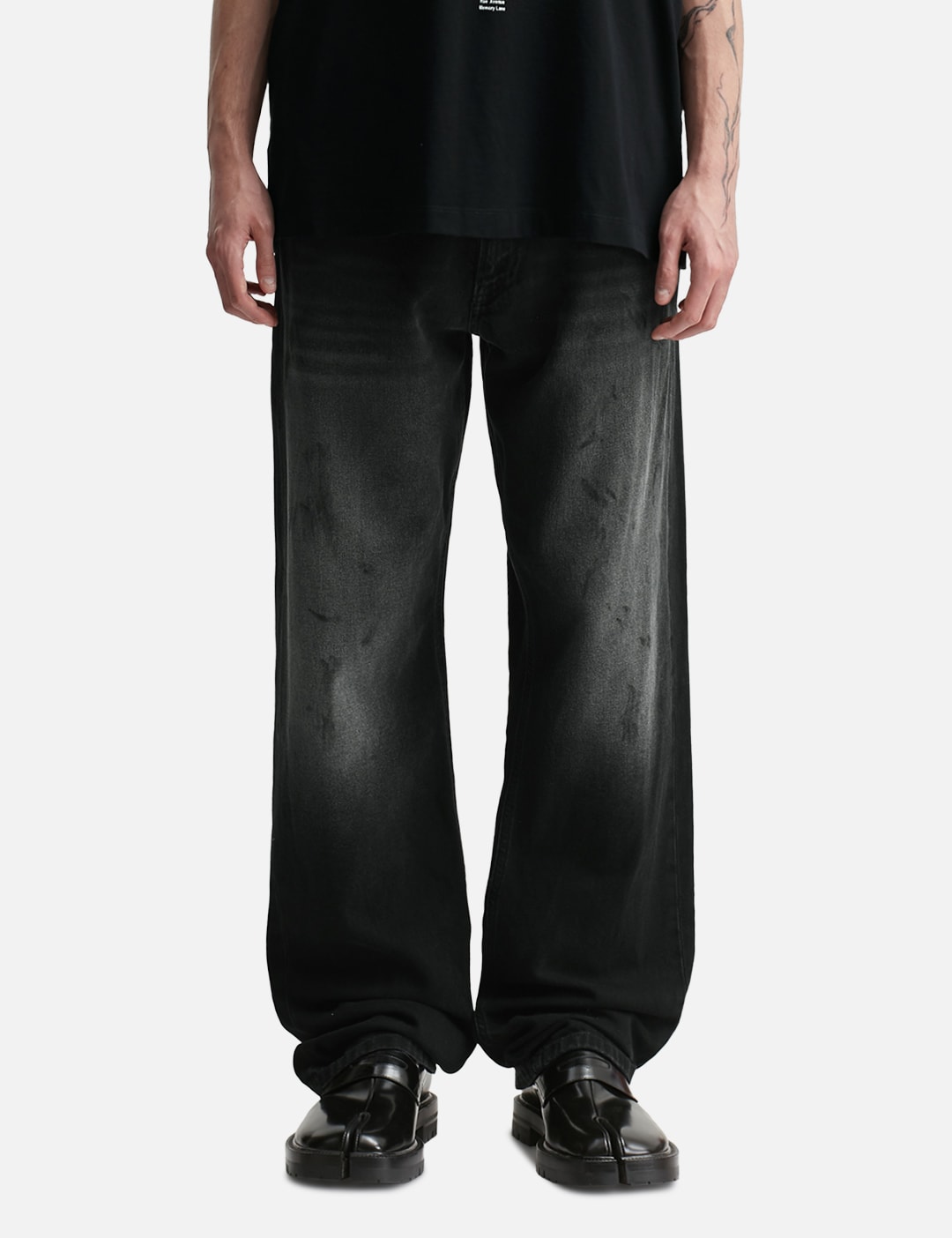 Straight-Leg Jeans view 18