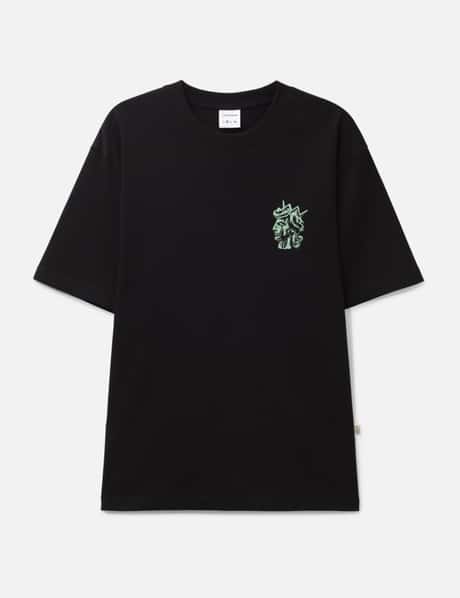 Queenhead Statue Short Sleeves T-Shirt view 8