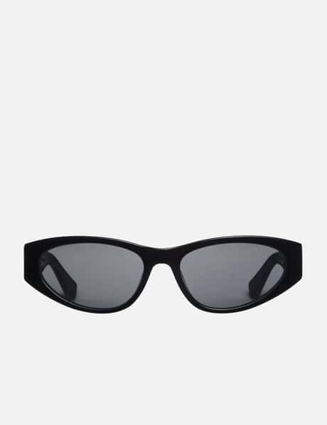 MESSYWEEKEND Blade Sunglasses