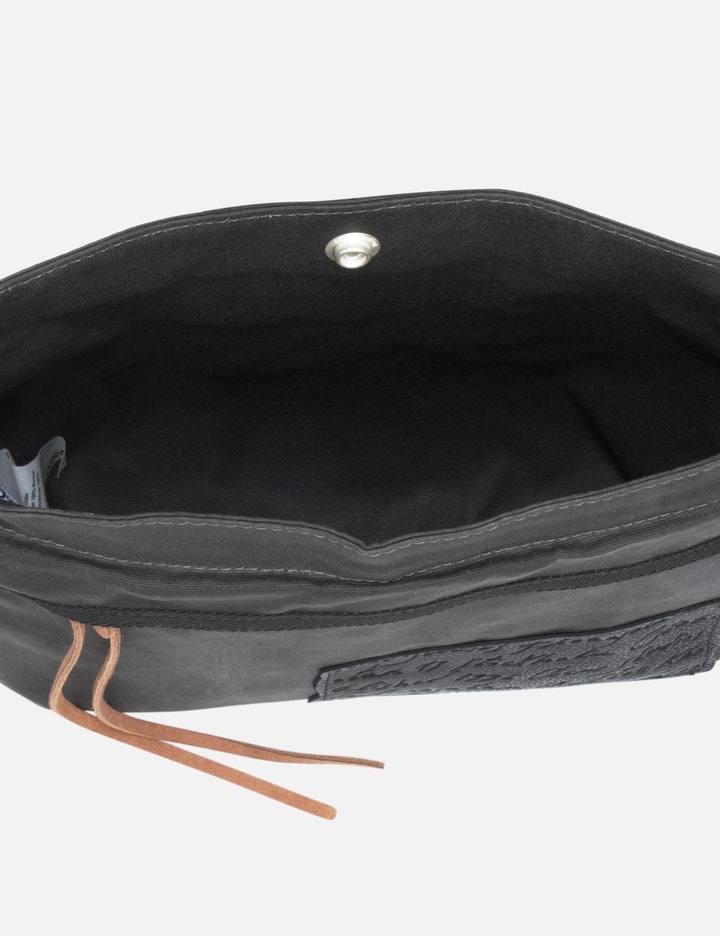 MINI MESSENGER BAG Placeholder Image