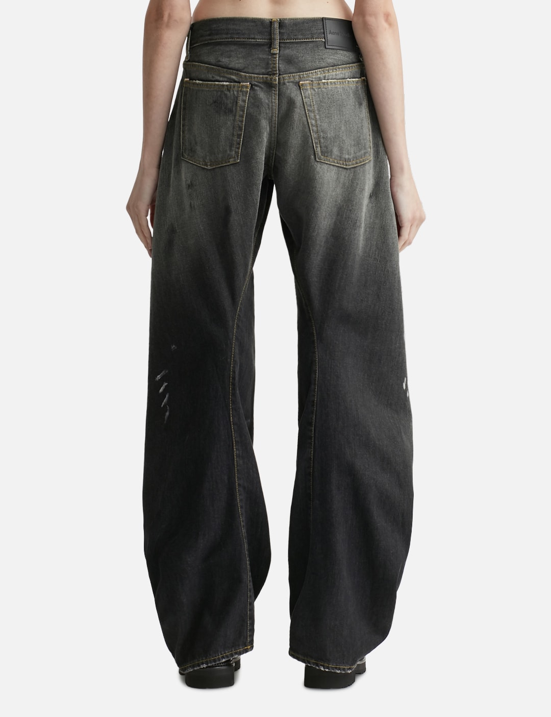 Loose Fit Jeans - 2006F view 15