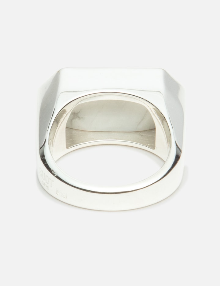 HALF CUT HOWLITE SIGNET RING Placeholder Image