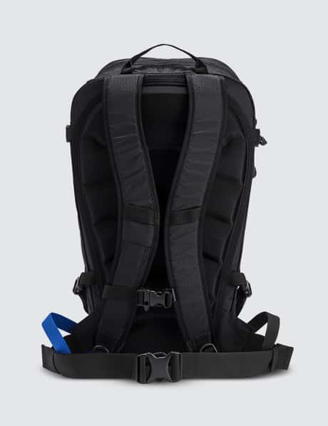 BURTON AK457 - Jet Pack | HBX - ハイプビースト(Hypebeast)が厳選 