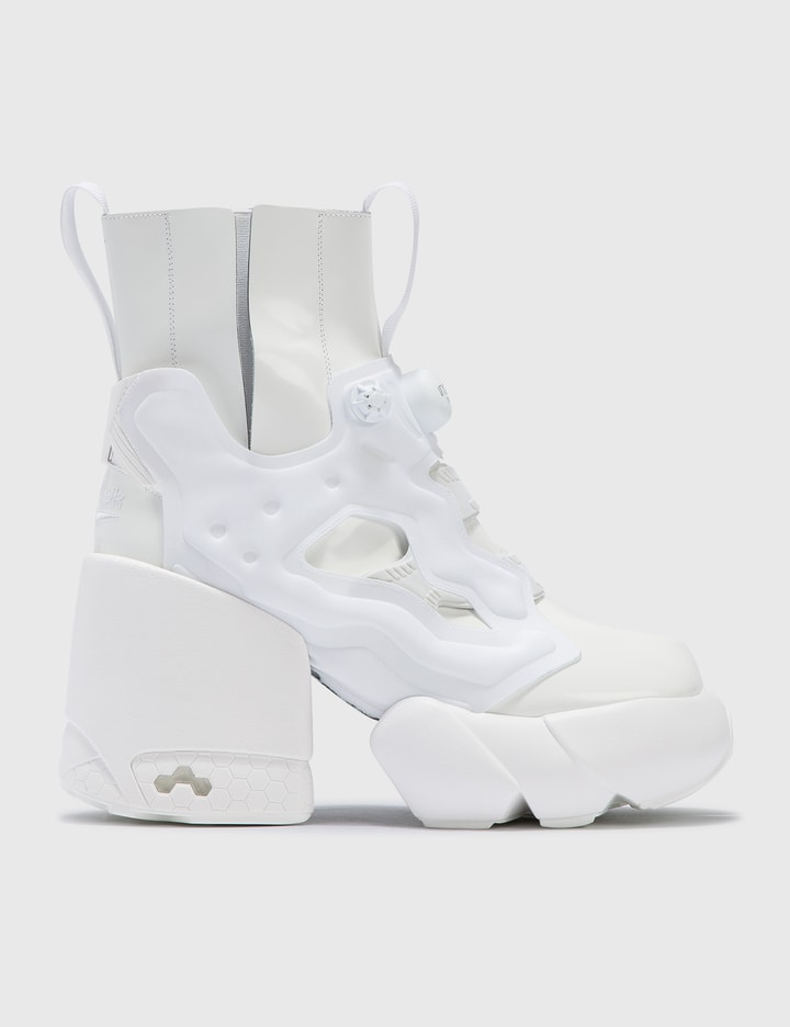 Maison Margiela x Reebok Tabi Instapump Ankle Boots Placeholder Image