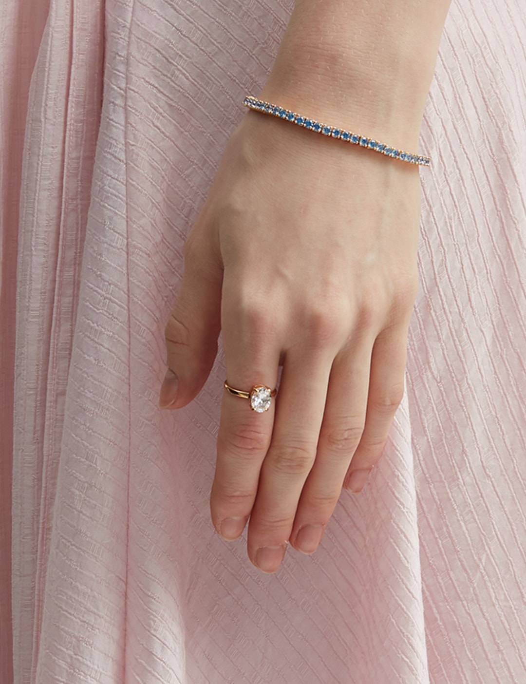 Oval Cut Toe Ring view 6