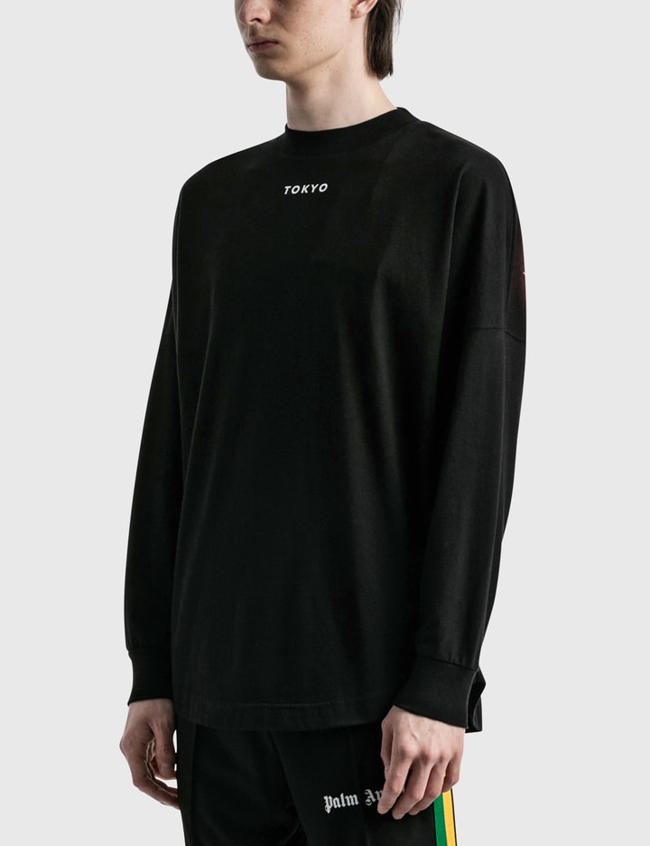 Tokyo Sprayed Long Sleeve T-shirt Placeholder Image