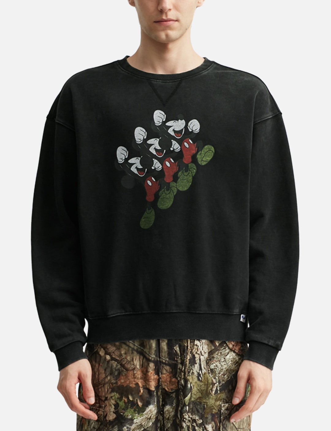Hisisneverthat X Disney TNT_Mickey_Bounce Crewneck view 11
