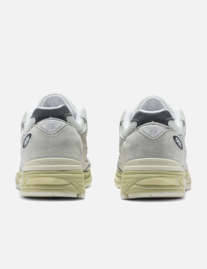 New Balance Breathable White Sneakers With Cushioned Sole In White
