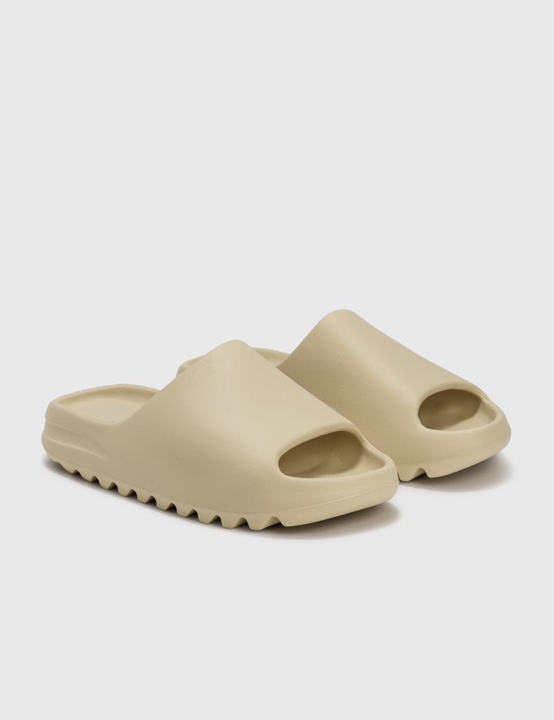 yeezy slides women's adidas