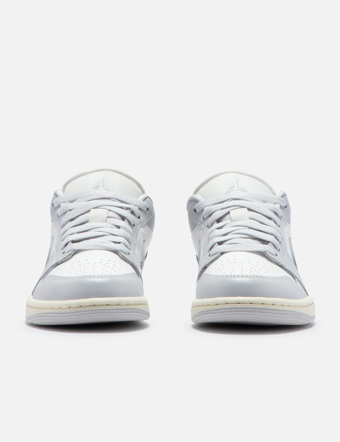 Air Jordan 1 Low view 8