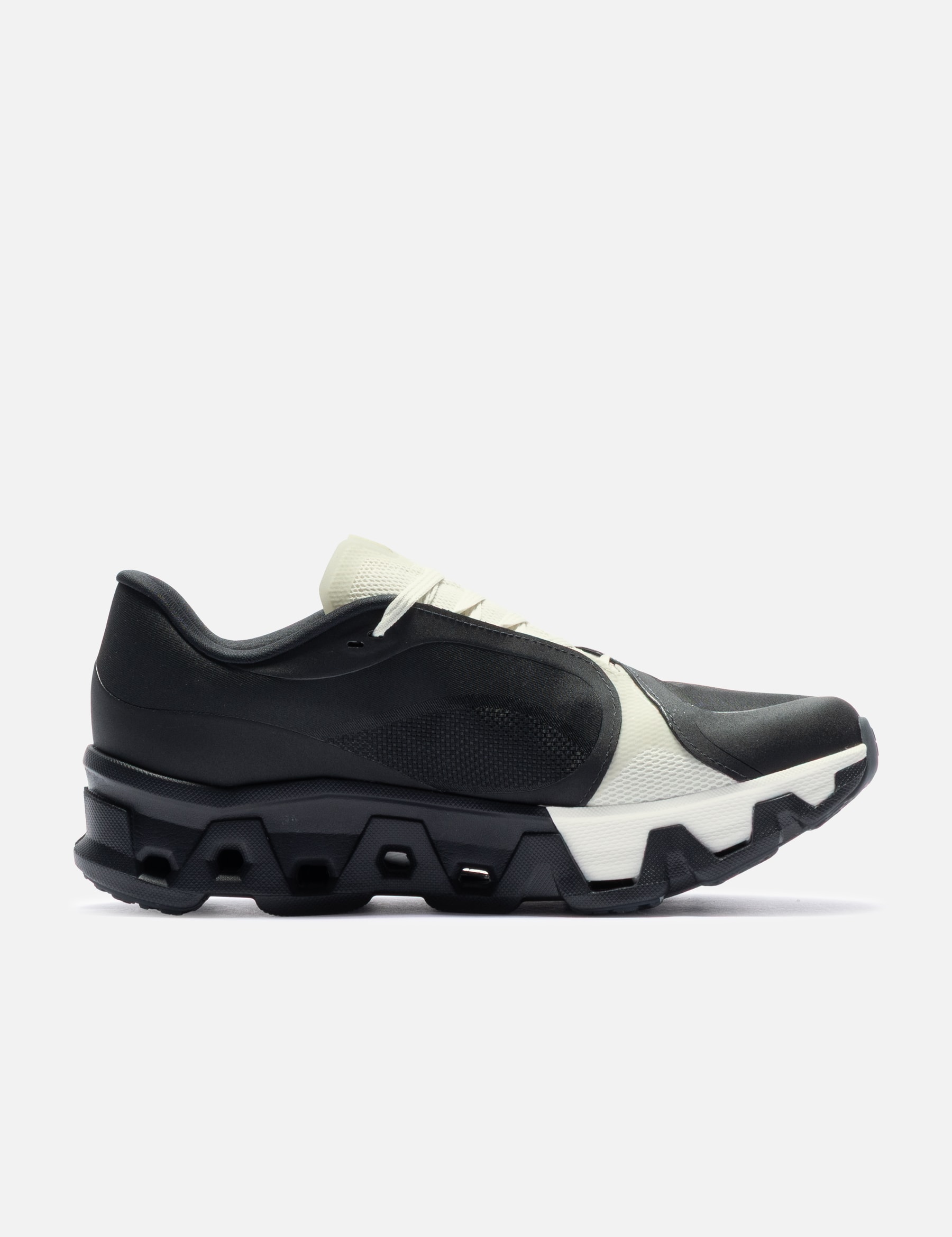 × POST ARCHIVE FACTION (PAF) Cloudmonster Hyper PAF view 17