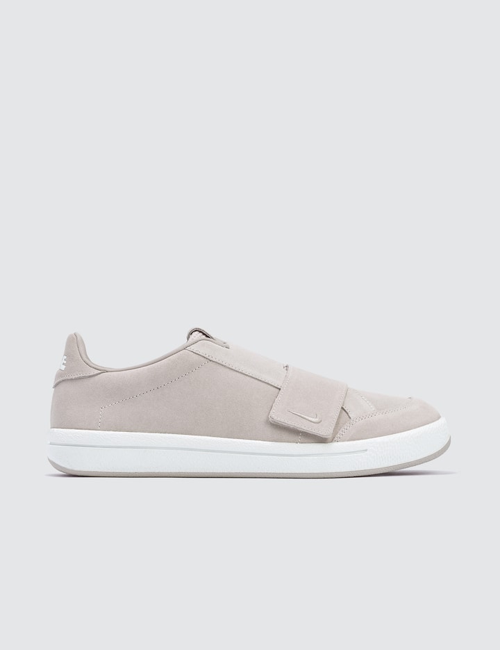 Nike Meadow '16 SE Placeholder Image