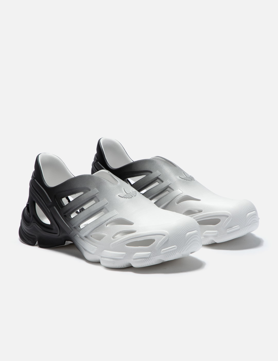 adidas gazelle silver green womens Adidas Tyshawn II, ftwr white/core black/collegiate navy main image 1