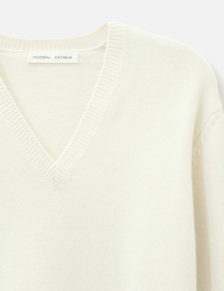 Moondal 24 Deep V-Neck Knit In Ivory