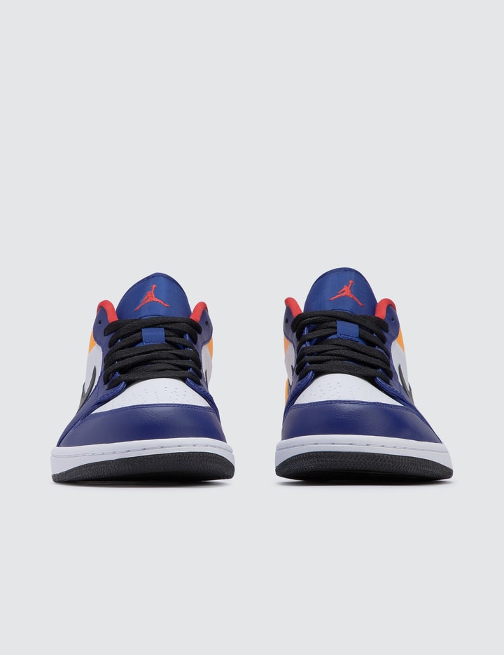 Nike 에어 조던 1 LOW Placeholder Image