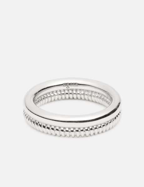AVGVST Slinky Ring