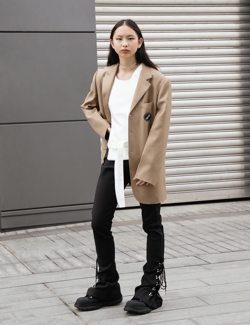 未使用 WE11DONE Straight Fit Suit Trousers With Metal Ring Mサイズ ブラック WD-PT3-21-264-M-BK ウェルダン ストレートフィット スラックス パンツ We11done suits \u0026 blazers for Men | SSENSE