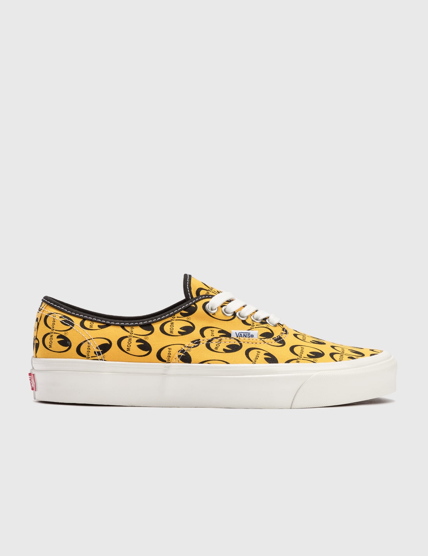 Vans Mooneyes Authentic 44 Dx Cotton Sneakers in Yellow Womens Mens Shoes Mens Trainers Low-top trainers 