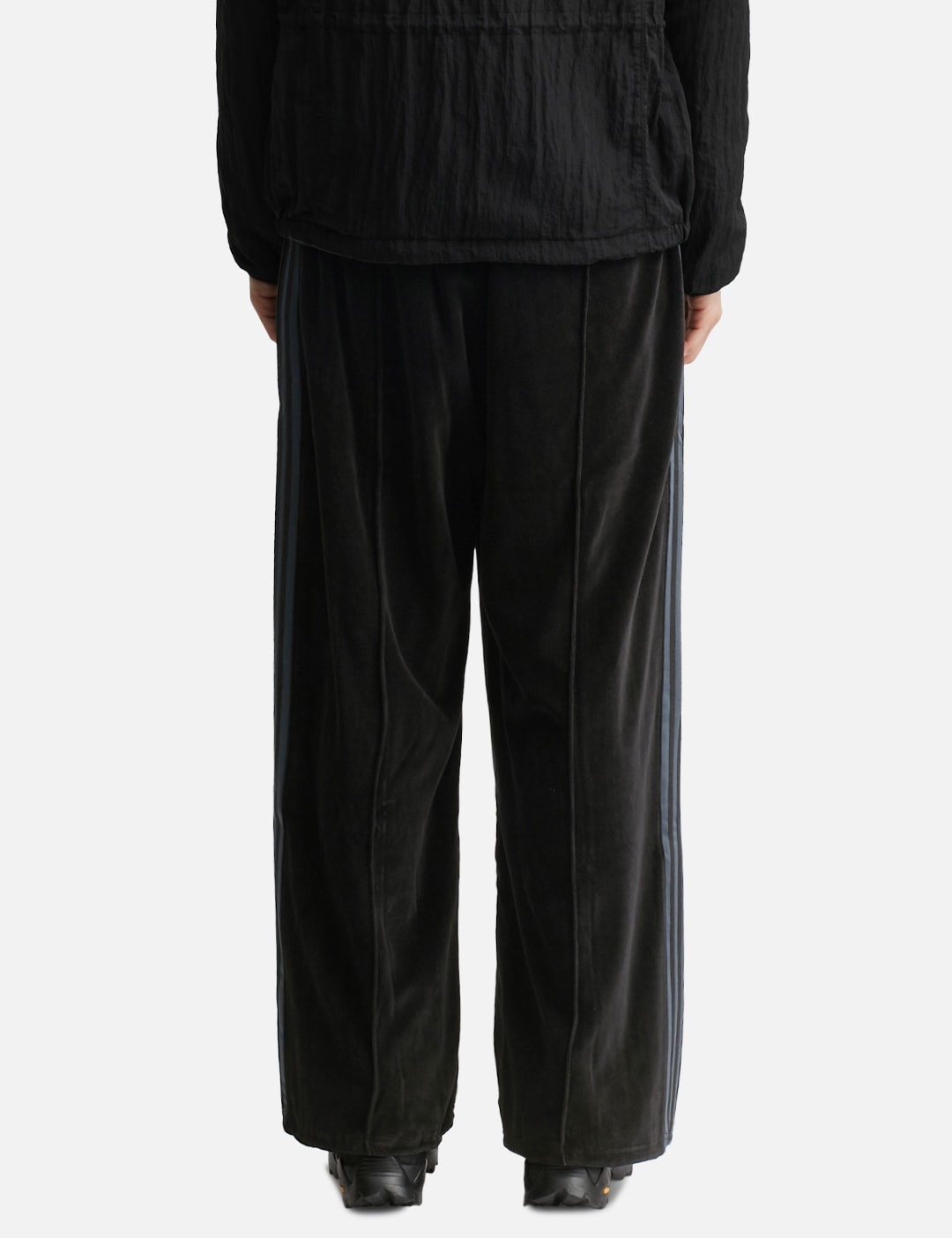 Velour Track Pants 4 Lines view 19