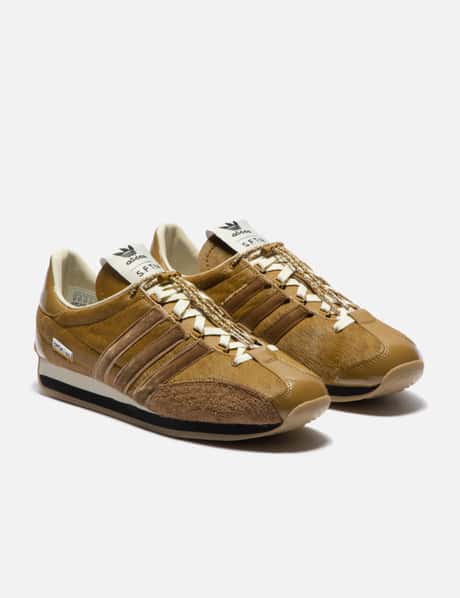 adidas gazelle silver green womens adidas COUNTRY XLG Shoes Sneakers IF8407