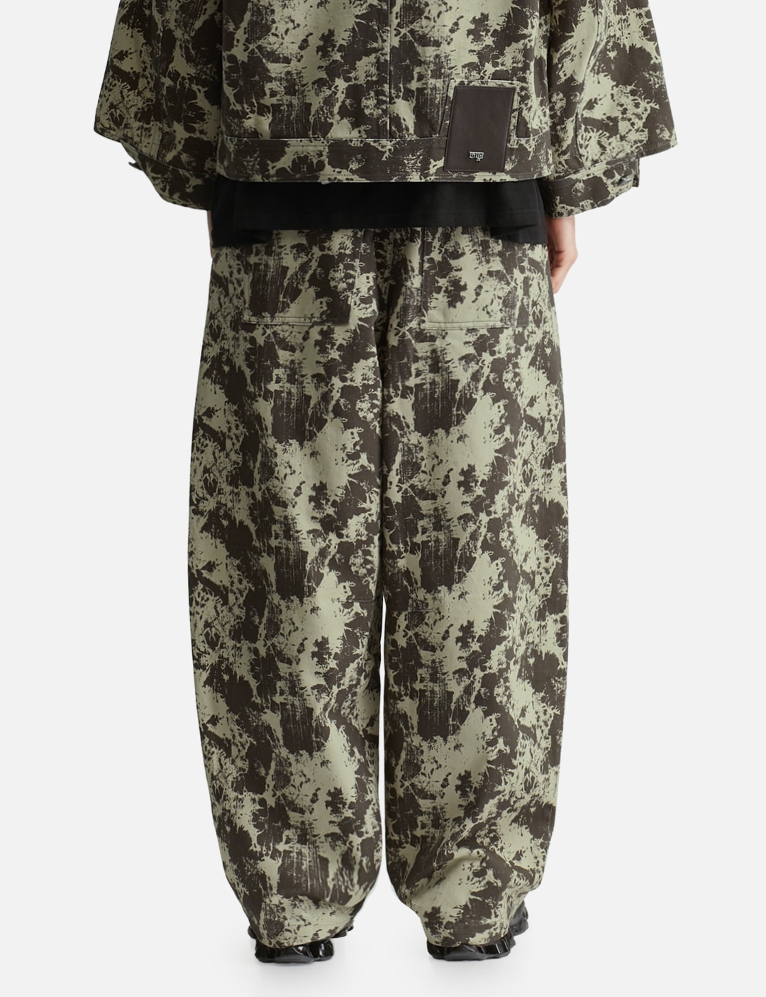 Distressed Effect Barrel Jeans view 13