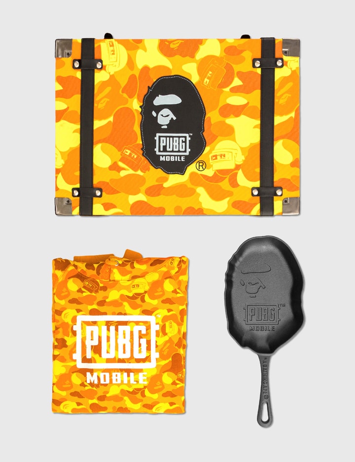 Klage Abnorm ugyldig BAPE - Bape X Pubg Mobile Sweatshirt With Pan Boxset (mask Not Included) |  HBX - Globally Curated Fashion and Lifestyle by Hypebeast