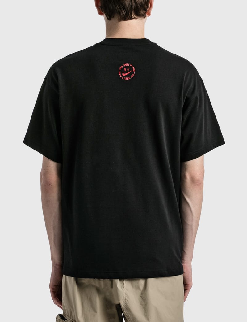 have a nike day t shirt