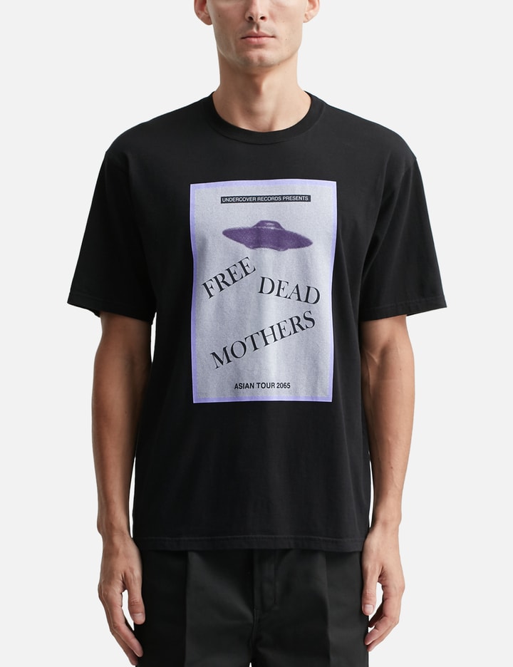 UC1E3808 Free Dead Mothers US Record Short Sleeve T-shirt Placeholder Image