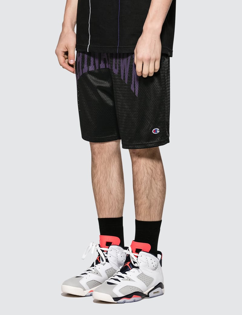 chinatown market x champion shorts