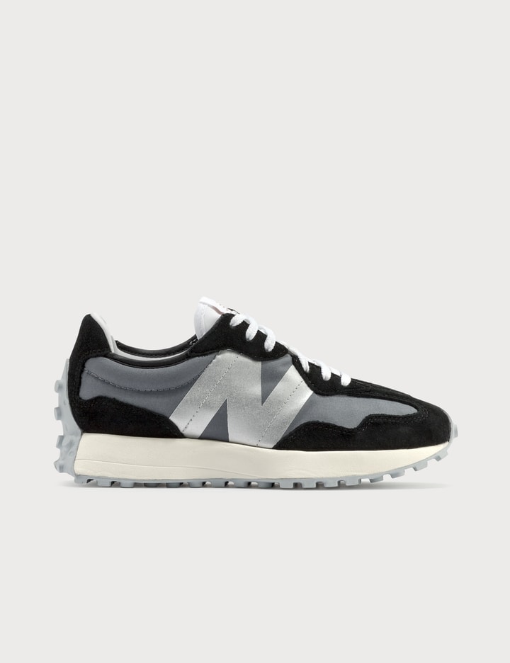 New Balance 327
