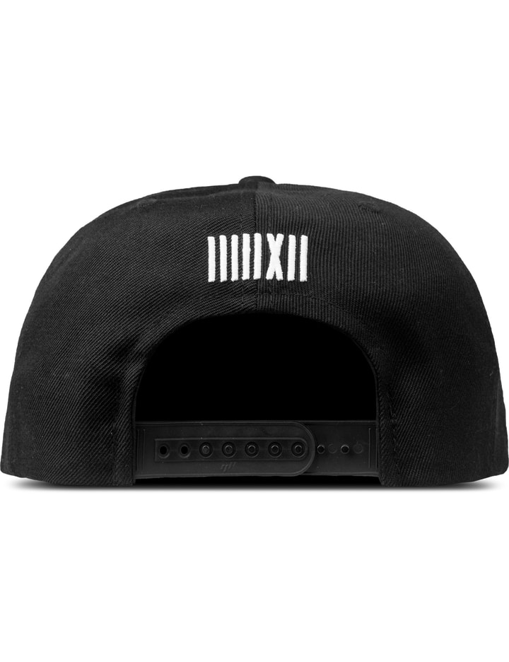 Basic Logo Snapback Placeholder Image