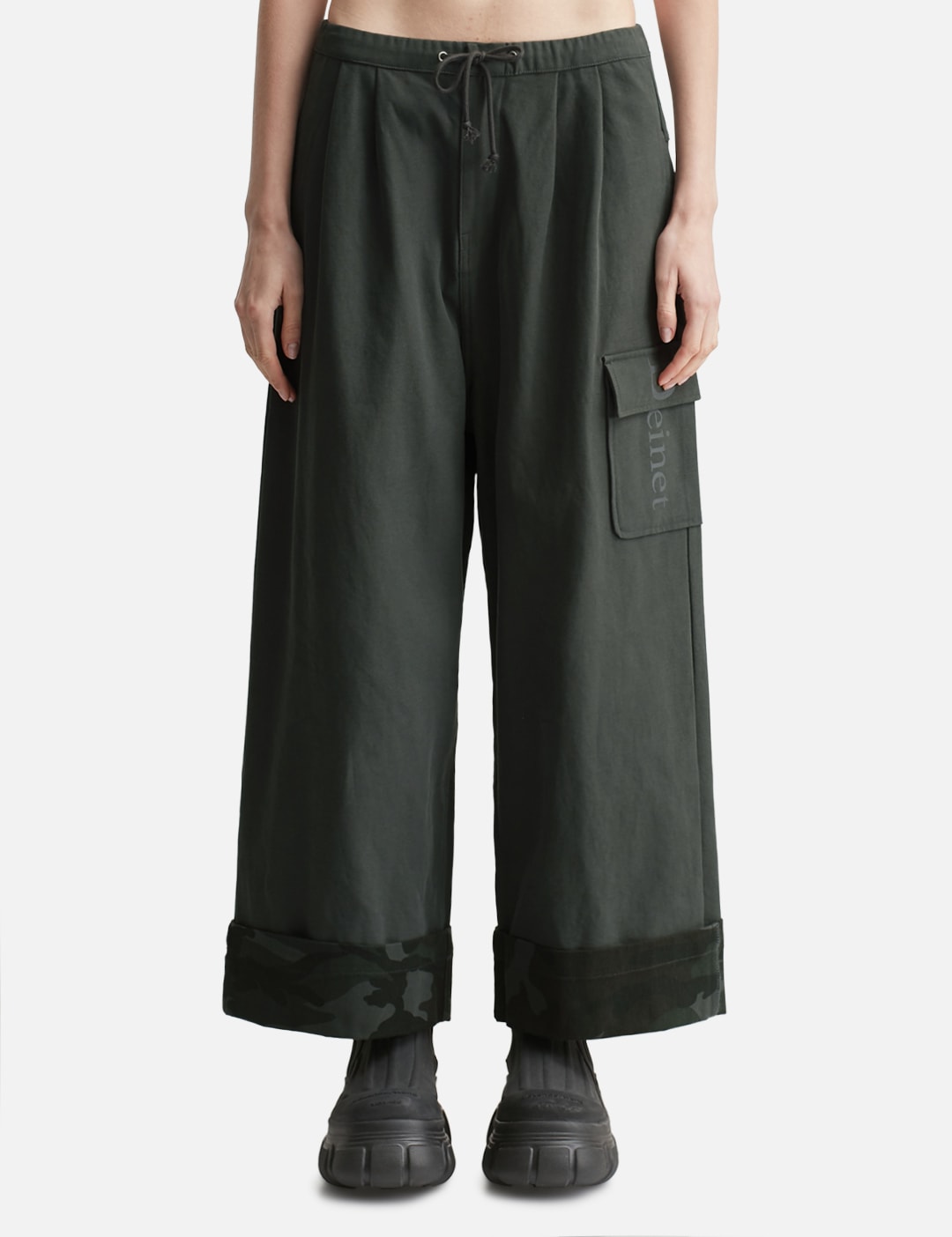 DEINET Roll Up Cargo Banding Pants Charcoal DEINET Roll Up Cargo Banding Pants Charcoal
