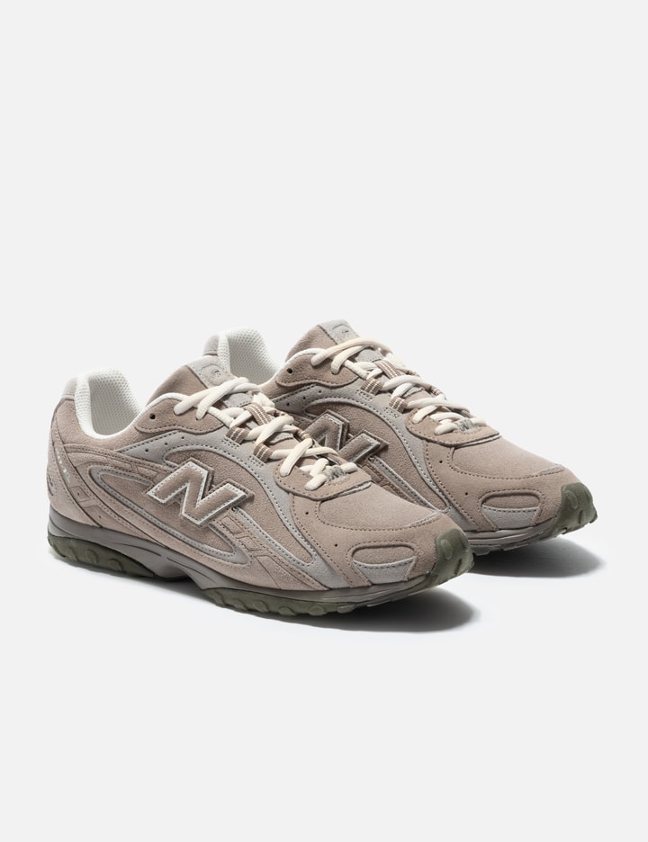 New Balance 204L