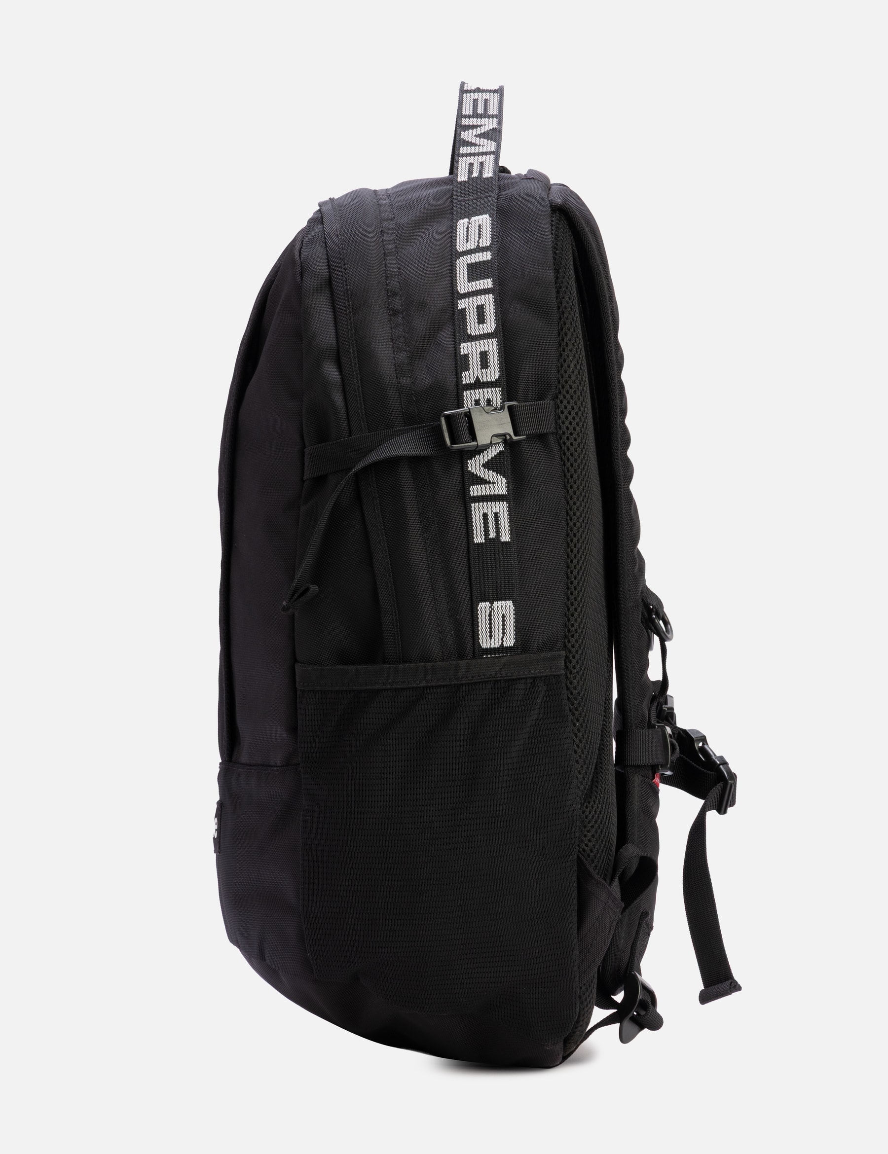Backpack view 17