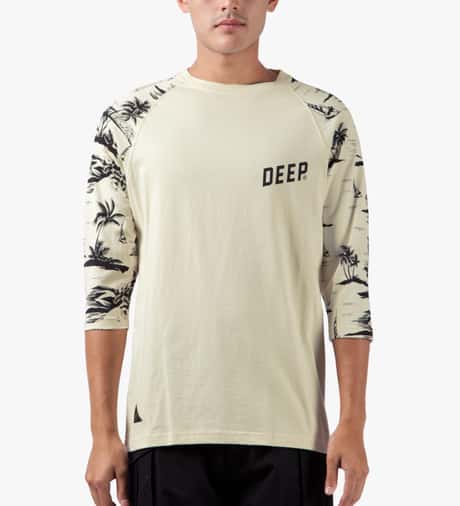 10.Deep Striped Baseball T-Shirt