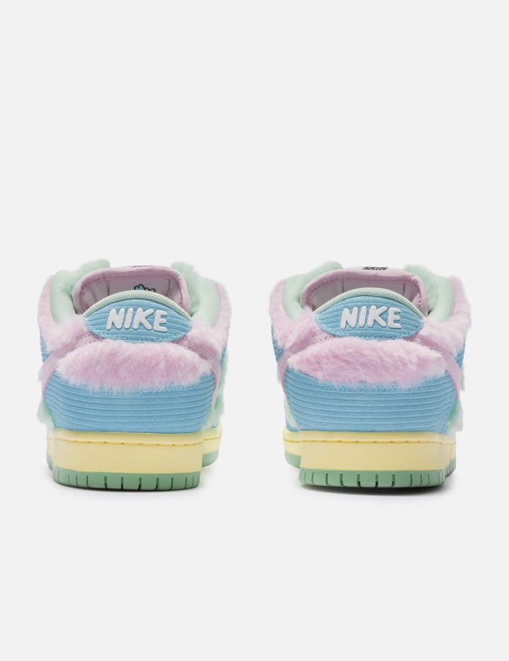 Nike SB Verdy Dunk Low Pro Sneakers